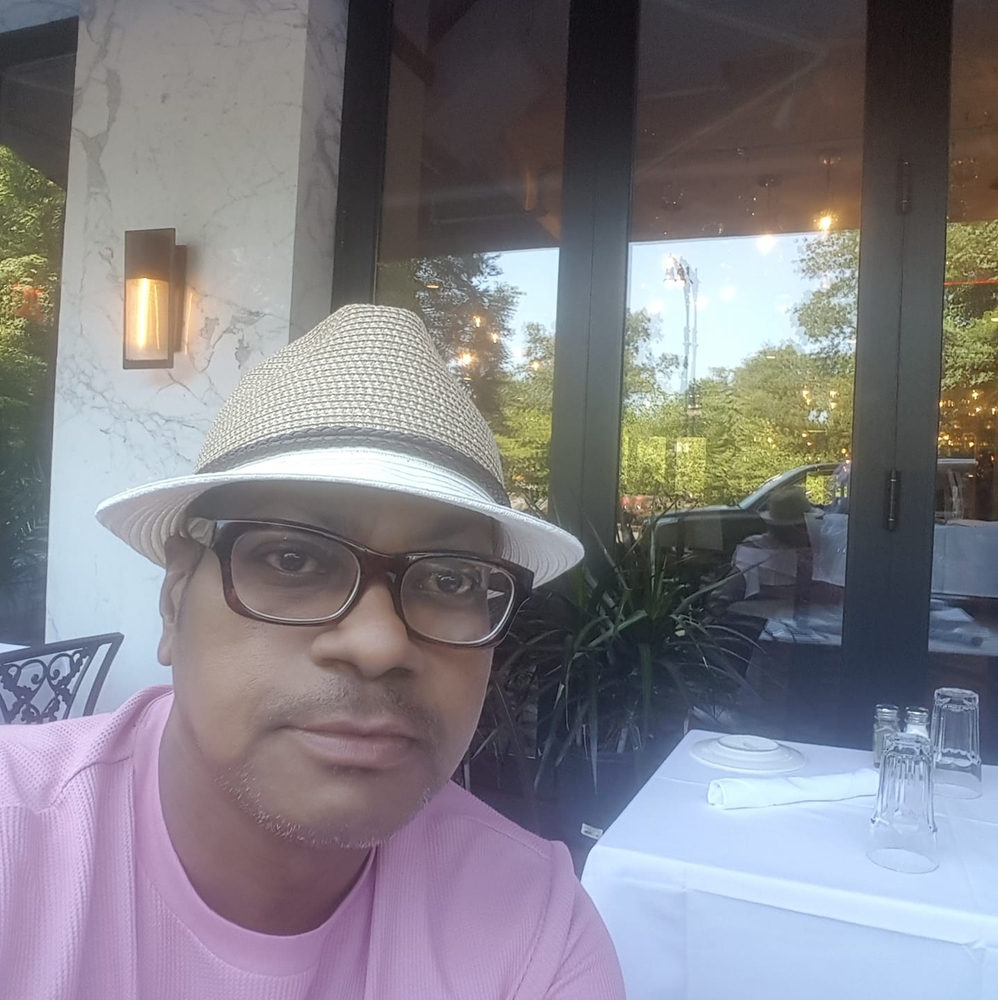 Meet your Posher, Derek